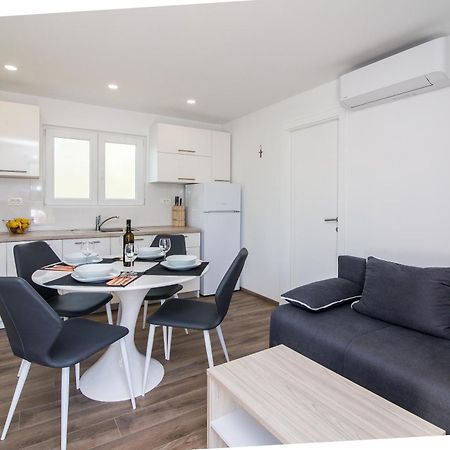 Luxury Mobile Homes Liza Biograd Na Moru Exterior foto