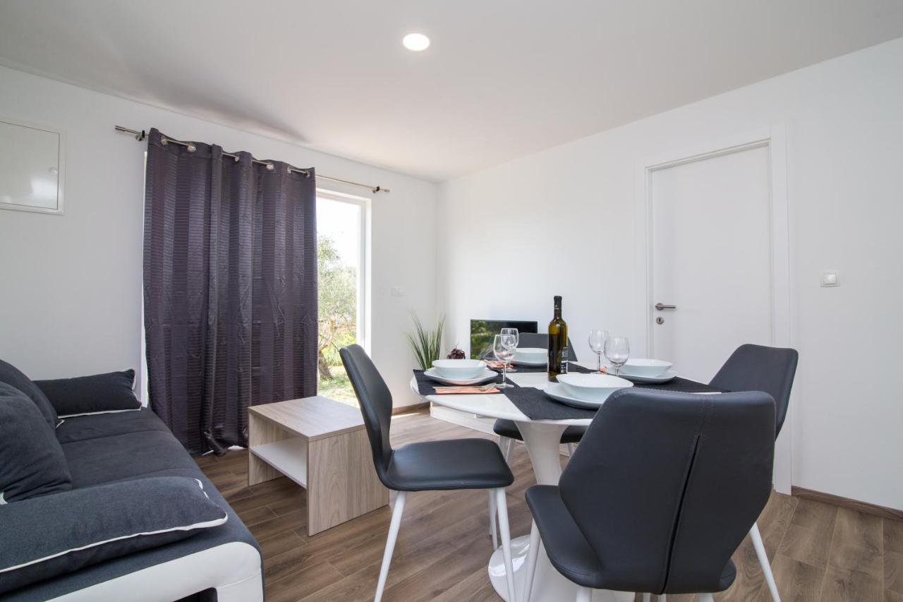 Luxury Mobile Homes Liza Biograd Na Moru Exterior foto