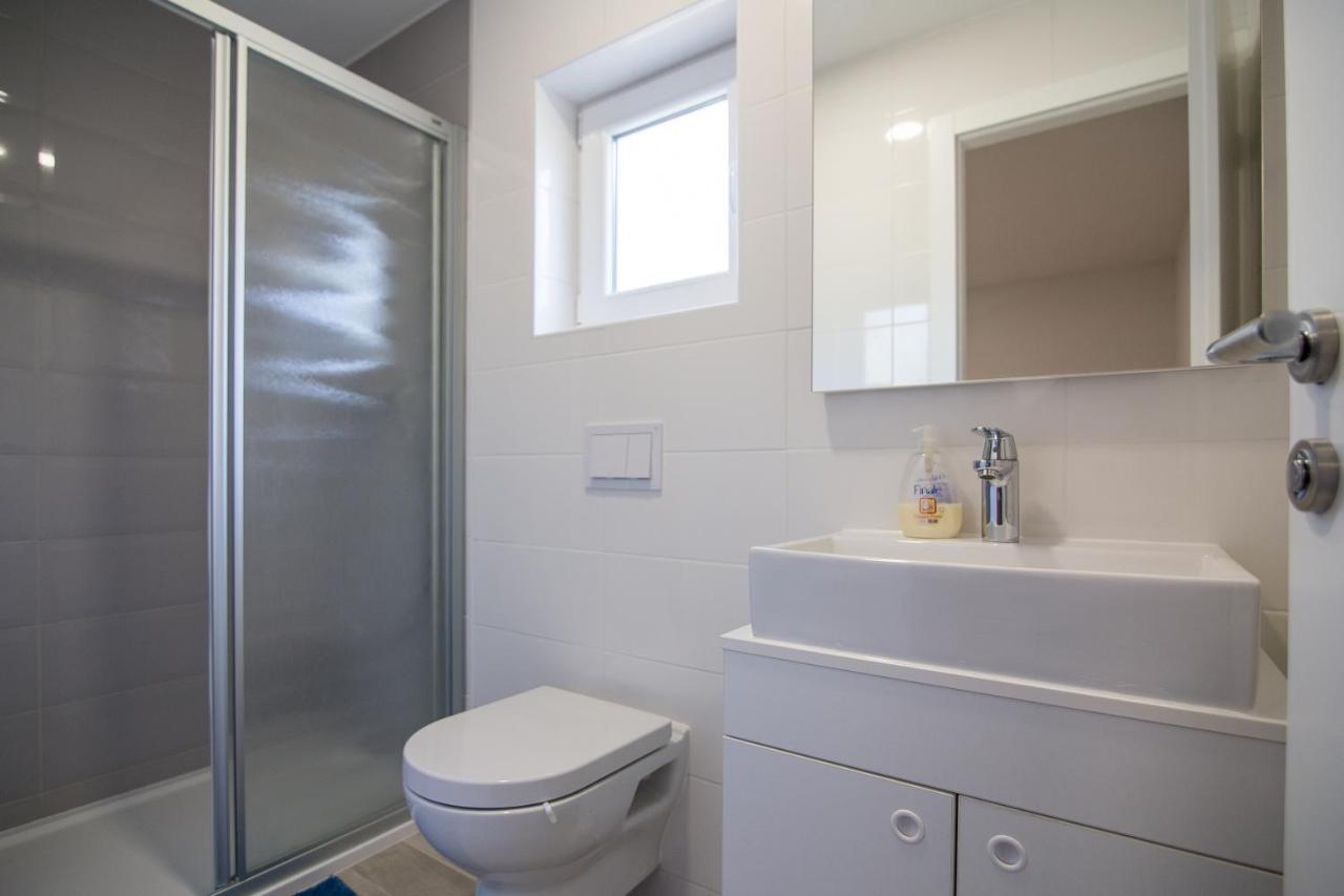 Luxury Mobile Homes Liza Biograd Na Moru Exterior foto